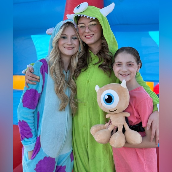 🩷CBARRAZA IS LIVE🩷 GRAPHICSSS - Picture 3 of 10